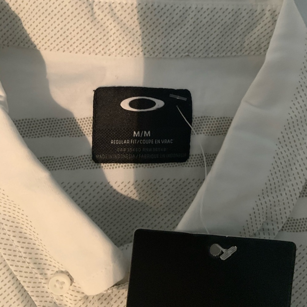 Oakley casual button down shirt - Picture 3 of 6